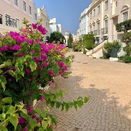 Old Village - Vilamoura T0 Com Patio * Bicas